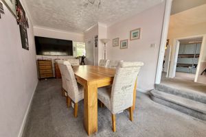 16' Dining Room- click for photo gallery